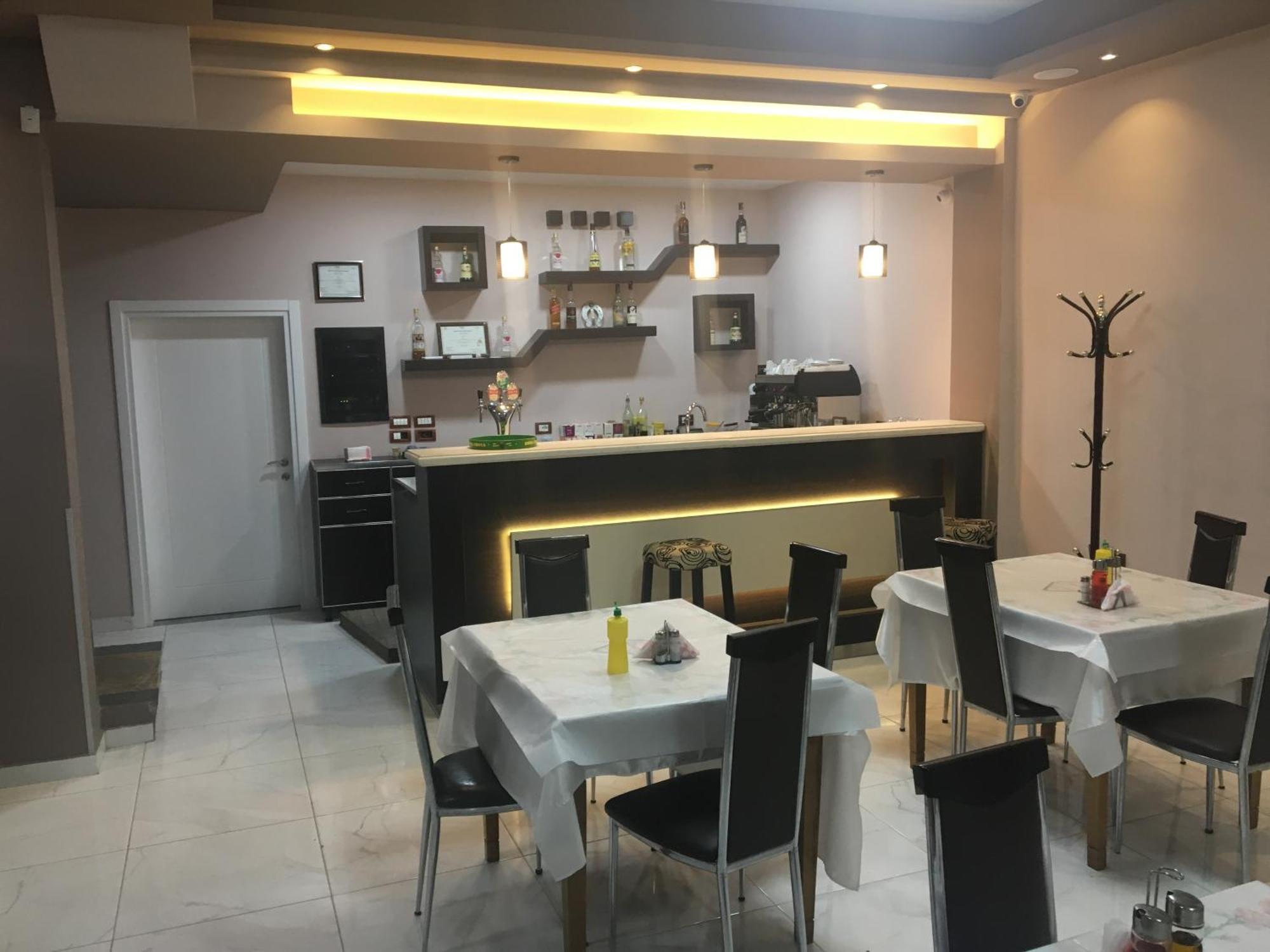 Hotel Boutique Buzi Berat Exterior photo